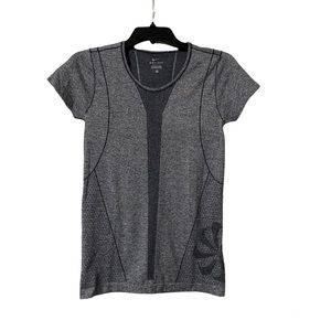 Nike Womens Dri-Fit Knit Running Shirt Grey Size Small